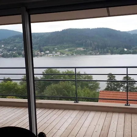 Apartment Vue Lac